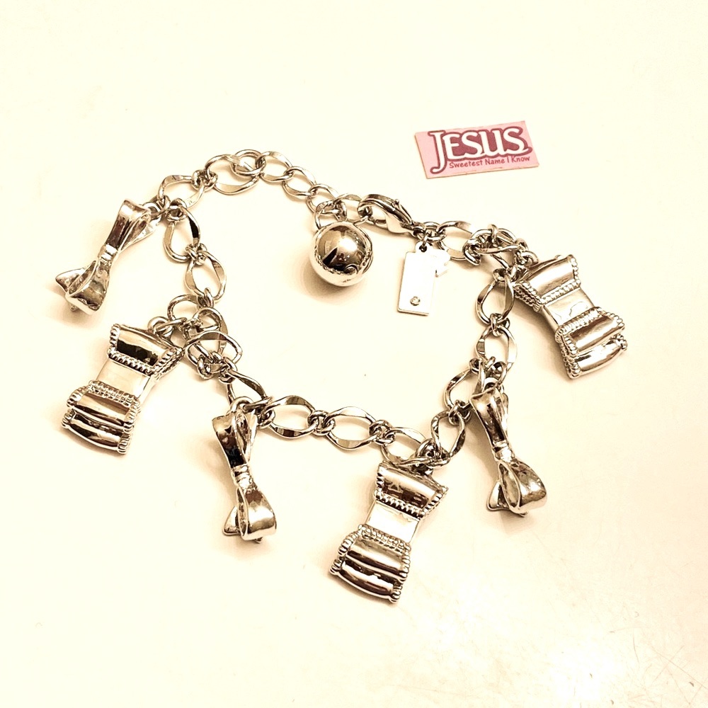 NWOT "HOST PICK 2 TIMES" Kate Spade Charm Bracelet - Picture 3 of 15
